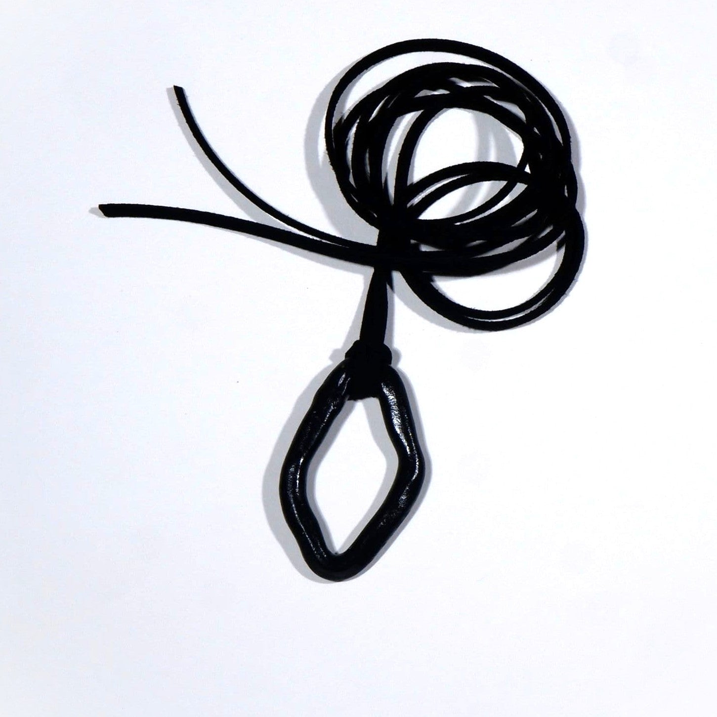 Black Loop Pendant