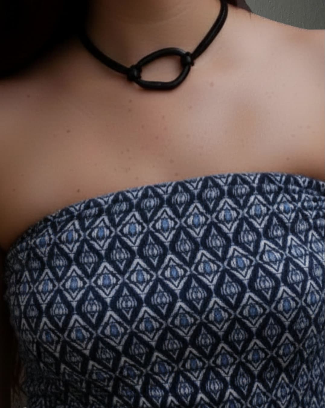Black Loop Choker